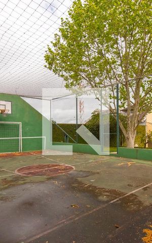 Casa à venda com 385m², 3 quartos e 4 vagas Casa à venda com 385m², 3 quartos e 4 vagasQuadra Esportiva