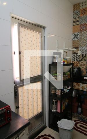 Casa à venda com 327m², 2 quartos e 2 vagasCozinha