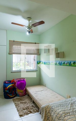 Casa à venda com 329m², 5 quartos e 4 vagas Casa à venda com 329m², 5 quartos e 4 vagasQuarto 1