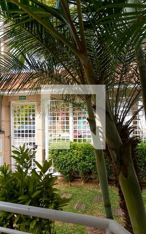 Casa à venda com 640m², 5 quartos e 4 vagas Casa à venda com 640m², 5 quartos e 4 vagasVista da Sala
