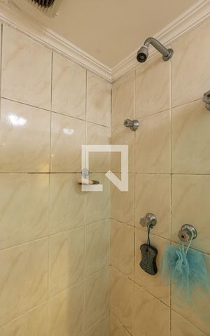 Apartamento à venda com 60m², 2 quartos e 1 vaga Apartamento à venda com 60m², 2 quartos e 1 vagaBanheiro Social