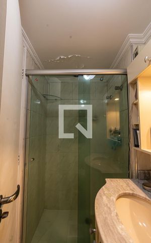 Apartamento à venda com 60m², 2 quartos e 1 vaga Apartamento à venda com 60m², 2 quartos e 1 vagaBanheiro Social