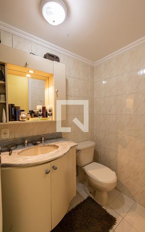 Apartamento à venda com 60m², 2 quartos e 1 vaga Apartamento à venda com 60m², 2 quartos e 1 vagaBanheiro Social