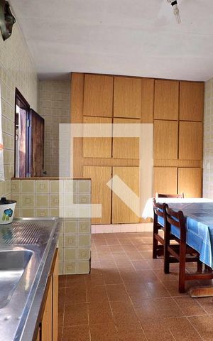 Casa à venda com 340m², 3 quartos e 4 vagasCasa 1 - Cozinha