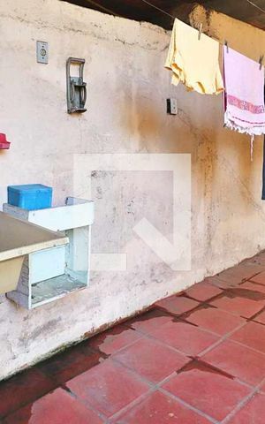 Casa à venda com 340m², 3 quartos e 4 vagasCasa 1 - Área de Serviço