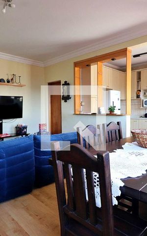 Casa à venda com 340m², 3 quartos e 4 vagasCasa 2 - Sala