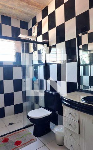 Casa à venda com 340m², 3 quartos e 4 vagasCasa 2 - Banheiro Social