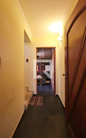 Casa à venda com 340m², 3 quartos e 4 vagasEntrada Casa 2