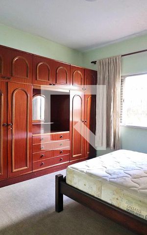 Casa à venda com 340m², 3 quartos e 4 vagasCasa 1 - Quarto 3