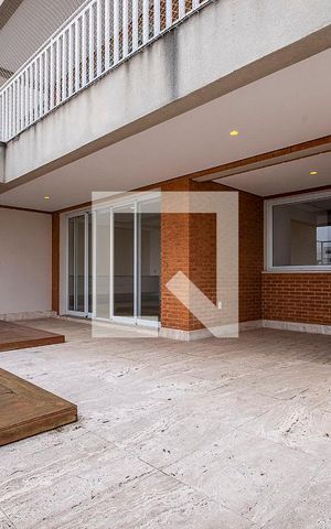 Apartamento à venda com 406m², 4 quartos e 8 vagas Apartamento à venda com 406m², 4 quartos e 8 vagasSala 1 - Varanda