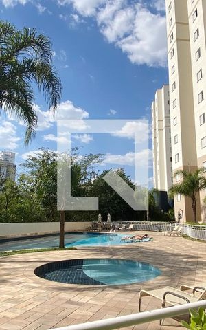 Apartamento para alugar com 68m², 2 quartos e 1 vagaPiscina