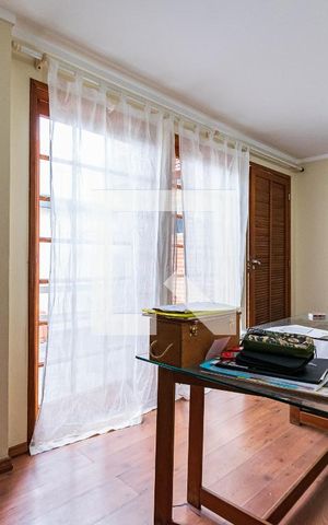Casa à venda com 400m², 5 quartos e 2 vagas Casa à venda com 400m², 5 quartos e 2 vagasStudio