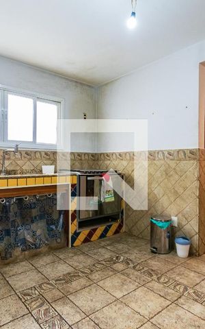 Casa à venda com 400m², 5 quartos e 2 vagas Casa à venda com 400m², 5 quartos e 2 vagasCozinha
