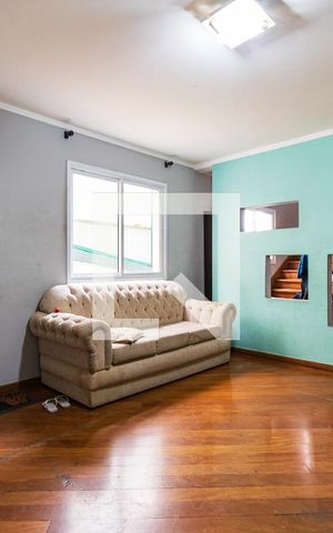 Casa à venda com 400m², 5 quartos e 2 vagas Casa à venda com 400m², 5 quartos e 2 vagasSala