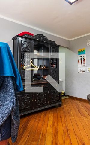 Casa à venda com 400m², 5 quartos e 2 vagas Casa à venda com 400m², 5 quartos e 2 vagasSala de TV