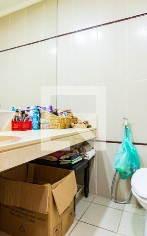 Casa à venda com 400m², 5 quartos e 2 vagas Casa à venda com 400m², 5 quartos e 2 vagasBanheiro da Suíte