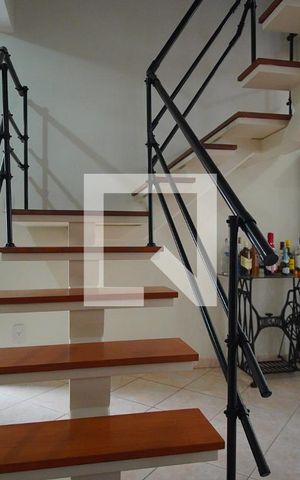 Casa à venda com 200m², 3 quartos e 1 vagaAcesso as  Quartos 