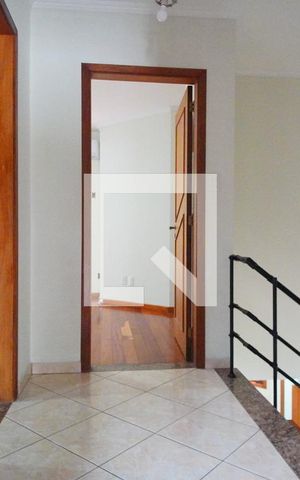 Casa à venda com 200m², 3 quartos e 1 vagacorredor 