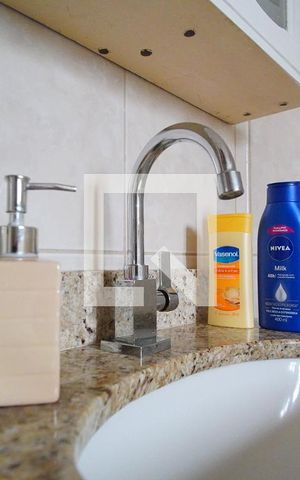 Casa à venda com 200m², 3 quartos e 1 vagabanheiro suíte  