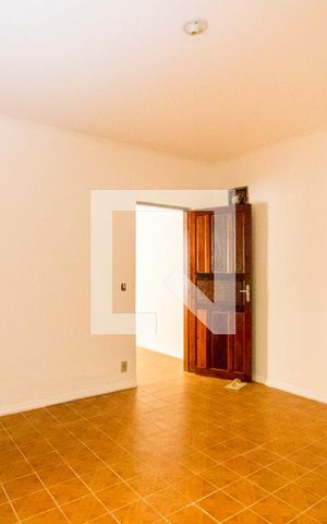 Casa para alugar com 80m², 2 quartos e sem vaga Casa para alugar com 80m², 2 quartos e sem vagaQuarto 1
