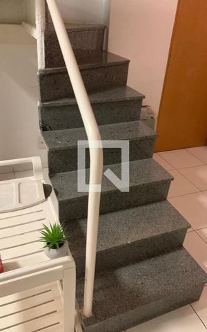Apartamento para alugar com 77m², 2 quartos e 1 vaga