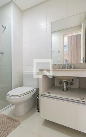 Apartamento à venda com 135m², 3 quartos e 2 vagas Apartamento à venda com 135m², 3 quartos e 2 vagasBanheiro da Suite 2