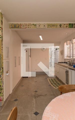 Casa à venda com 262m², 3 quartos e 5 vagasCopa