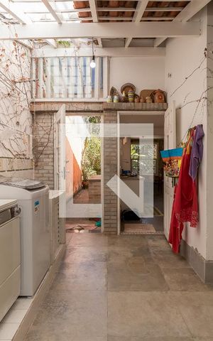 Casa à venda com 262m², 3 quartos e 5 vagasÁrea de serviço