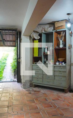 Casa para alugar com 400m², 3 quartos e 6 vagasGaragem