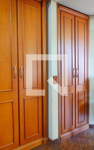 Casa para alugar com 400m², 3 quartos e 6 vagasSuíte