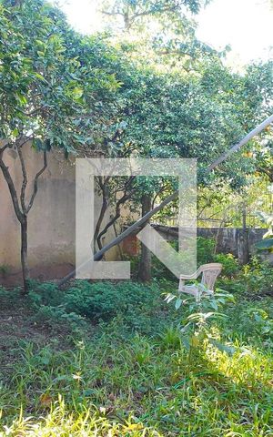 Casa para alugar com 400m², 3 quartos e 6 vagasQuintal