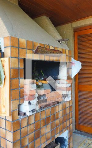 Casa para alugar com 400m², 3 quartos e 6 vagasÁrea de Serviço