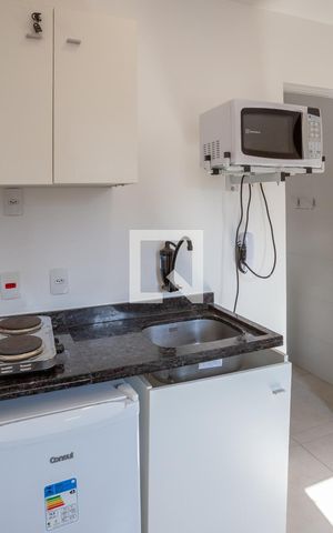 Studio para alugar com 13m², 1 quarto e sem vaga Studio para alugar com 13m², 1 quarto e sem vagaQuarto/Cozinha