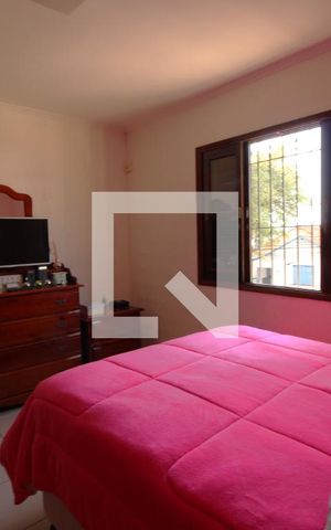 Casa à venda com 91m², 2 quartos e 2 vagasSuíte 1
