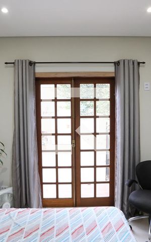 Casa à venda com 330m², 4 quartos e 3 vagasQuarto - Casa 2