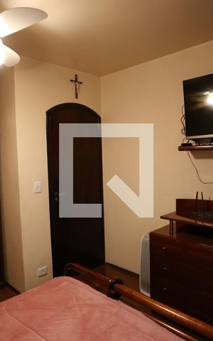 Casa à venda com 330m², 4 quartos e 3 vagasQuarto 1 - Casa 1