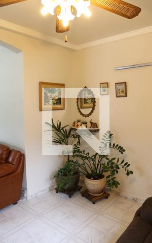 Casa à venda com 330m², 4 quartos e 3 vagasSala - Casa 1