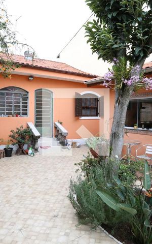 Casa à venda com 330m², 4 quartos e 3 vagasQuintal/Jardim
