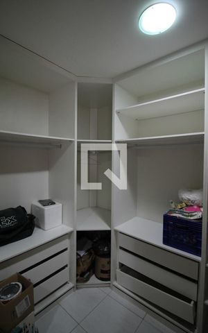 Apartamento à venda com 165m², 3 quartos e 1 vagaCloset