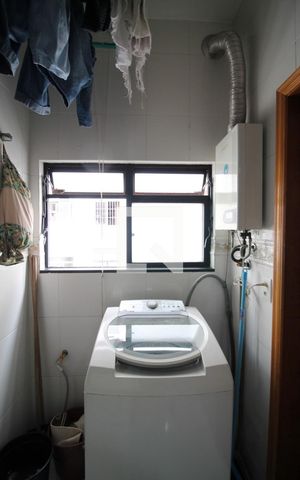 Apartamento à venda com 165m², 3 quartos e 1 vagaÁrea de Serviço