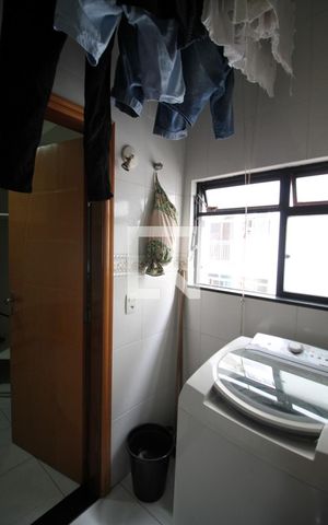 Apartamento à venda com 165m², 3 quartos e 1 vagaÁrea de Serviço