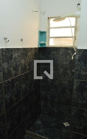 Casa à venda com 113m², 2 quartos e sem vaga Casa à venda com 113m², 2 quartos e sem vagaBanheiro da Suíte