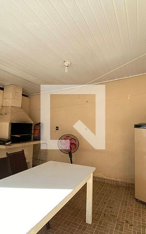 Casa à venda com 140m², 2 quartos e 2 vagasÁrea Externa