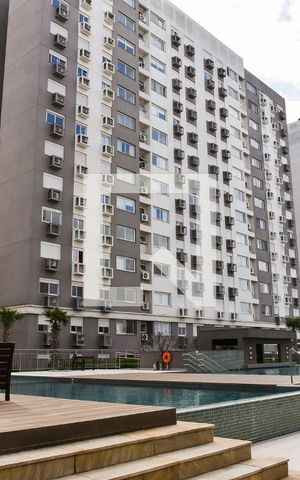 Apartamento à venda com 75m², 2 quartos e 1 vaga Apartamento à venda com 75m², 2 quartos e 1 vagaÁrea Comum - Piscina