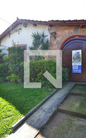 Casa à venda com 180m², 3 quartos e 3 vagasFachada