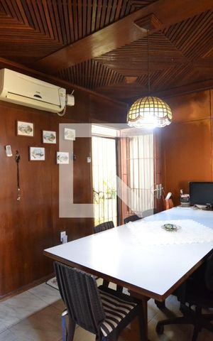 Casa à venda com 180m², 3 quartos e 3 vagasCopa