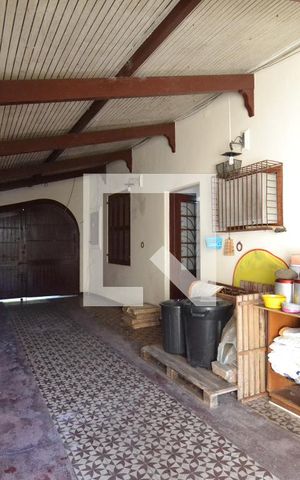 Casa à venda com 180m², 3 quartos e 3 vagasGaragem