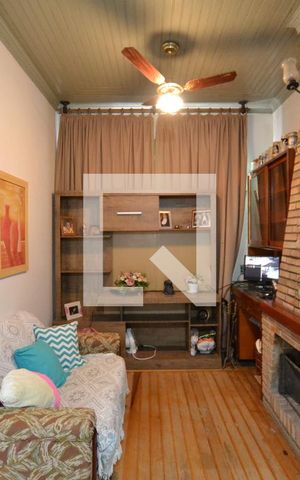 Casa à venda com 180m², 3 quartos e 3 vagasSala