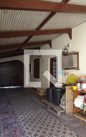 Casa à venda com 180m², 3 quartos e 3 vagasGaragem