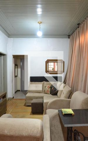 Casa à venda com 180m², 3 quartos e 3 vagasSala